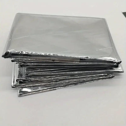 8-pack Outdoor Camping Rainproof Emergency Silver Foil Emergency Insulation Blanket